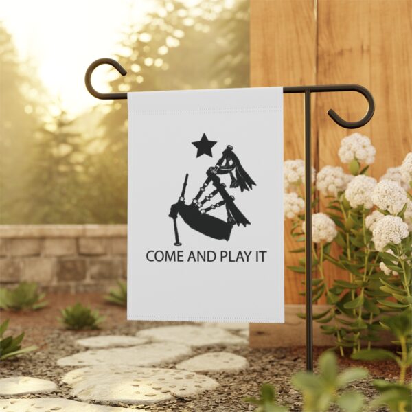 Come and Play It Piper Garden House Banner - Image 9