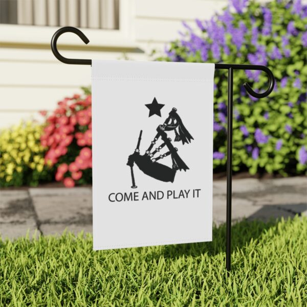 Come and Play It Piper Garden House Banner - Image 10