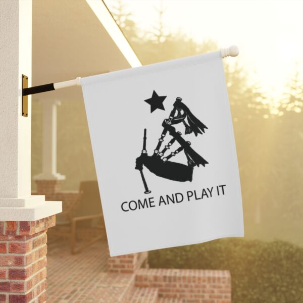 Come and Play It Piper Garden House Banner - Image 4